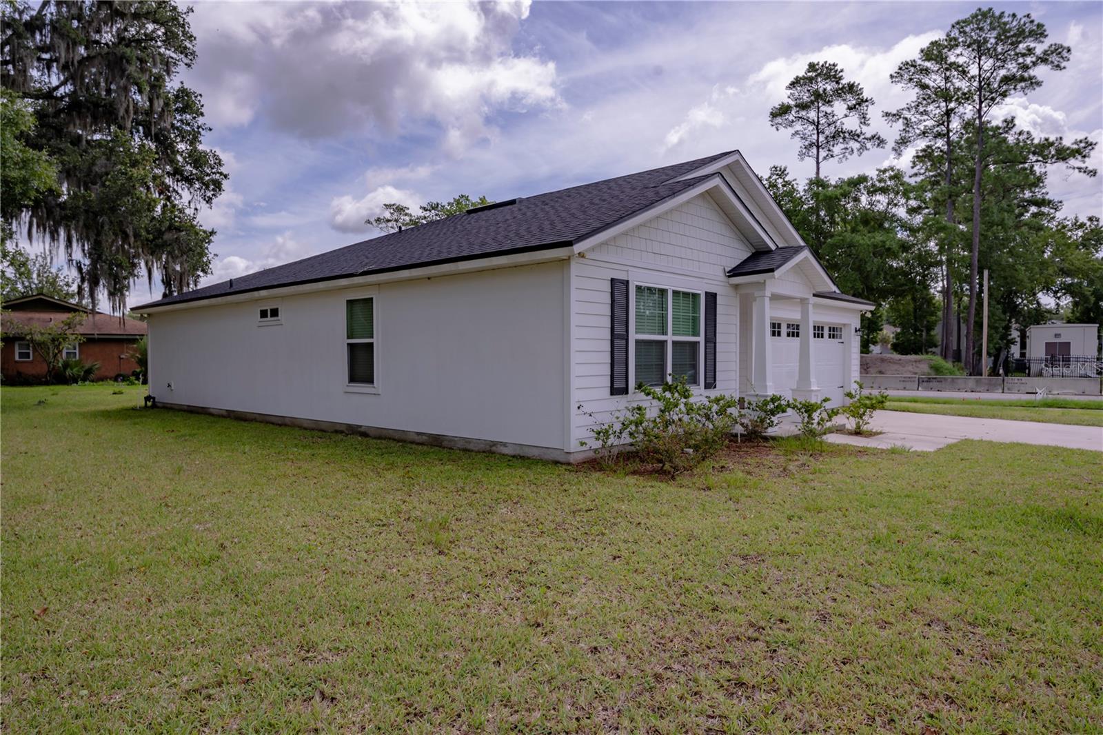 805 Turtle Creek Dr, Jacksonville, FL 32218 photo