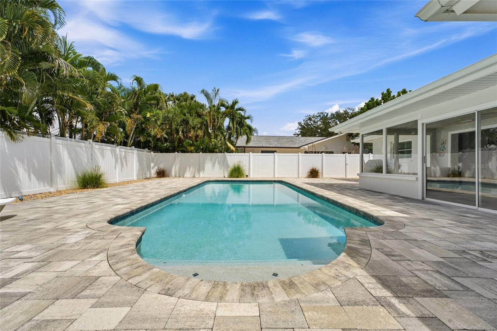 4523 Clearwater Harbor Dr, Largo, FL 33770 photo