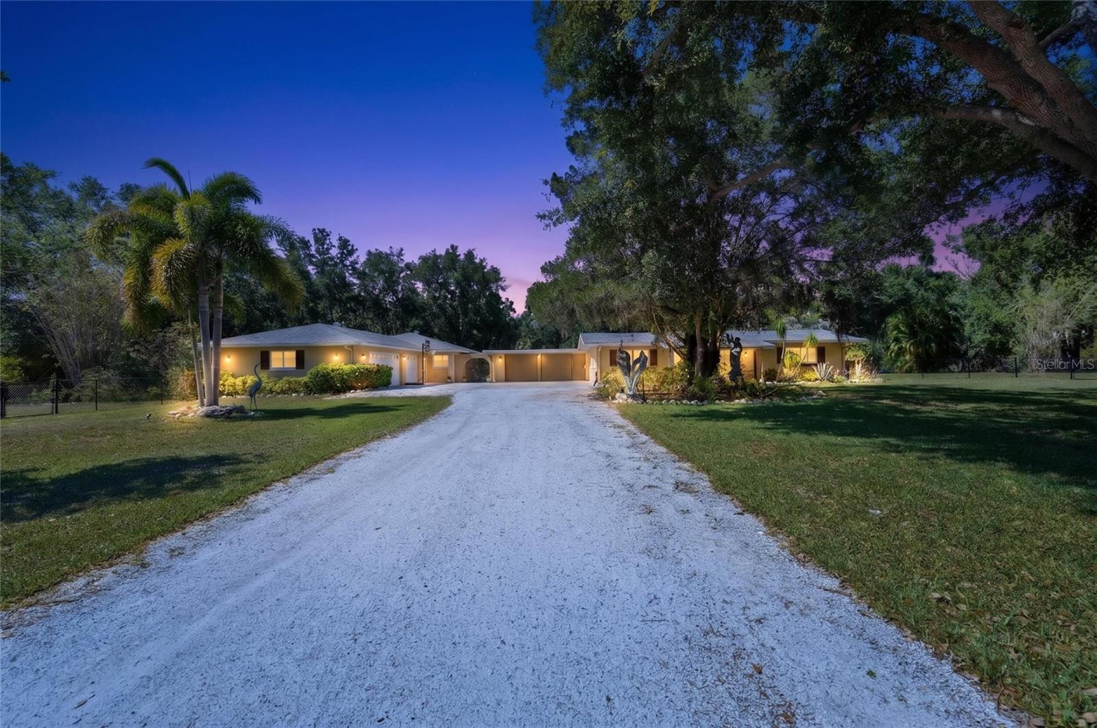 2515 49 St, Sarasota, FL 34234