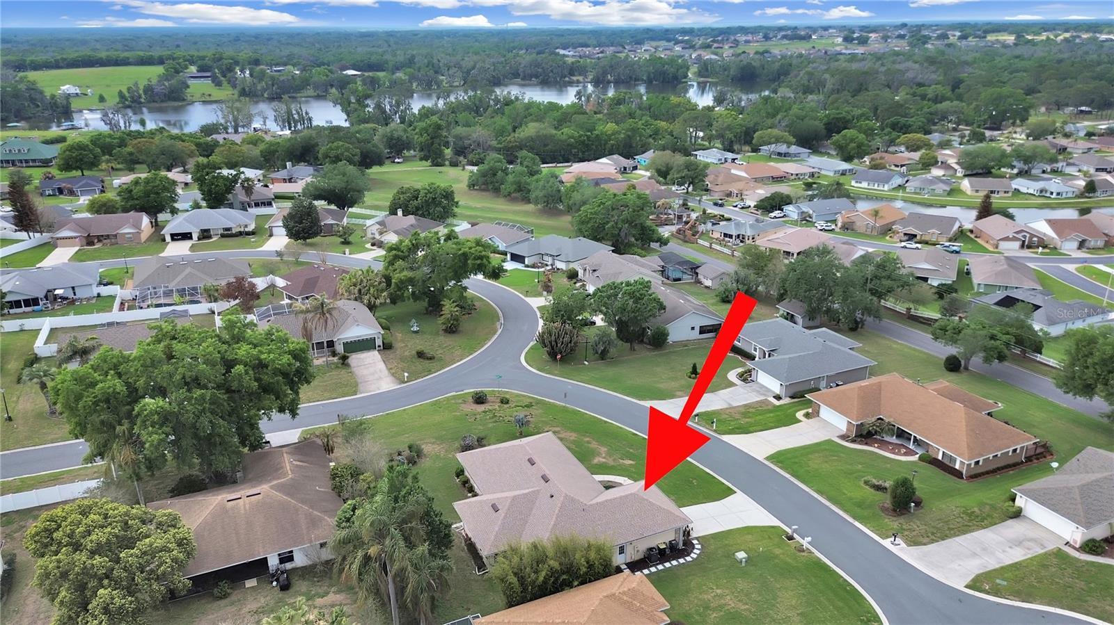 2130 Saxon Ln, Lakeland, FL 33810 photo