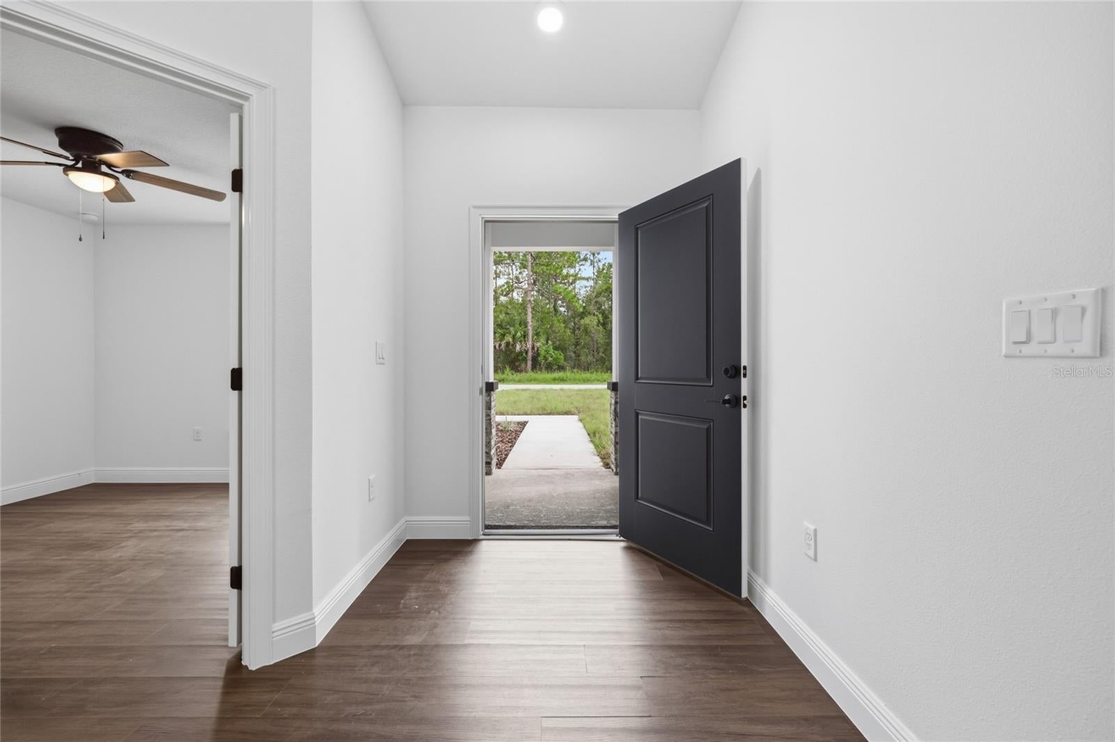 23383 NW Mallard Ave, Dunnellon, FL 34431 photo