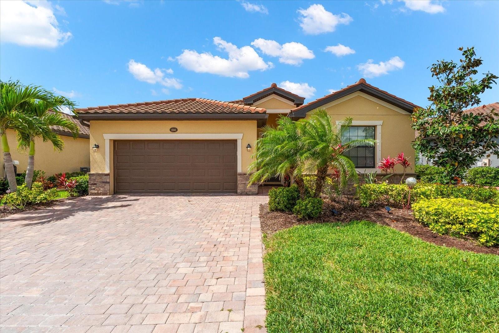 12501 Cinqueterre Dr, Venice, FL 34293 photo