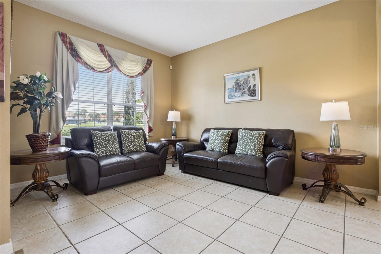 120 Saragossa Ave, Davenport, FL 33897 photo