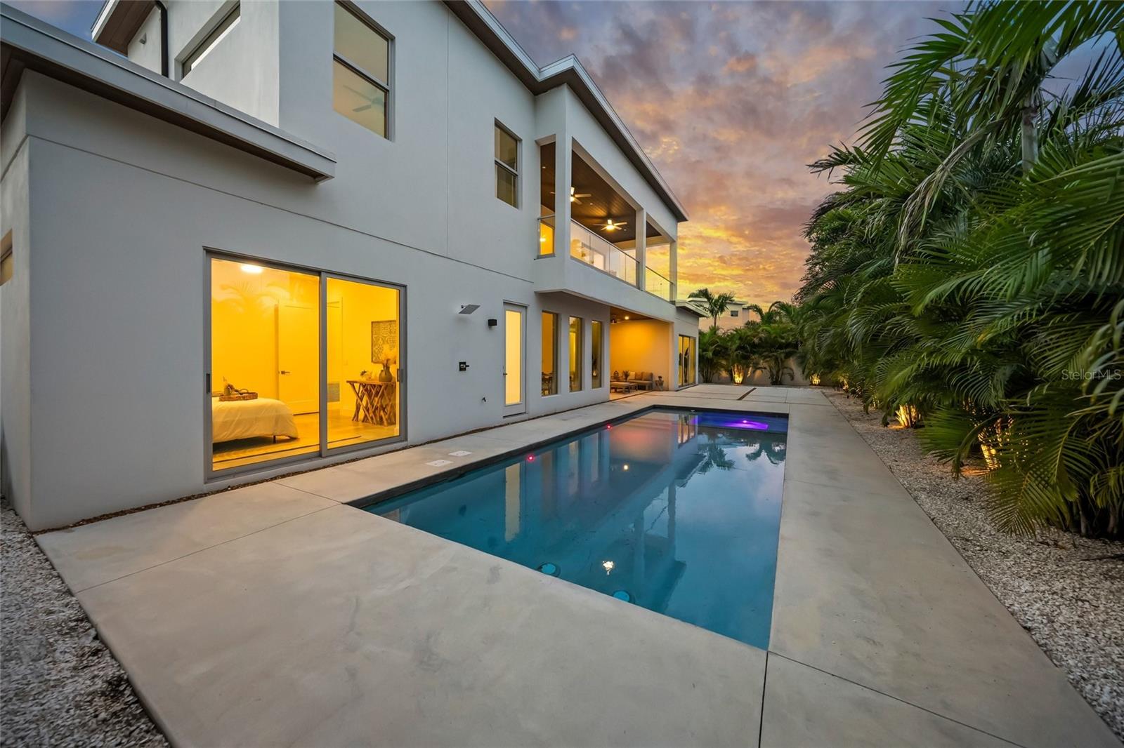 2532 Fruit Tree Dr, Sarasota, FL 34239 photo