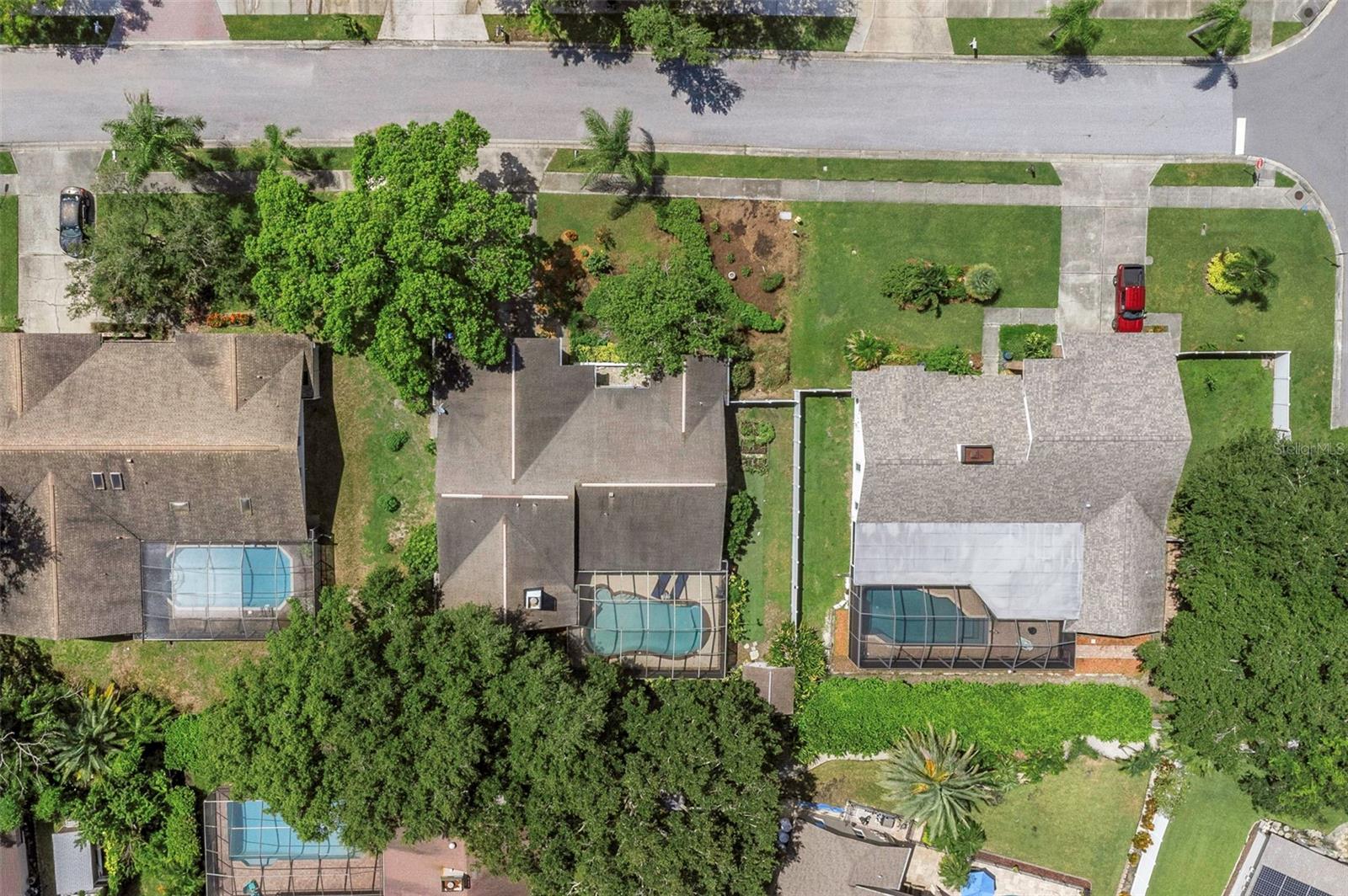 1620 Country Ln, Dunedin, FL 34698 photo