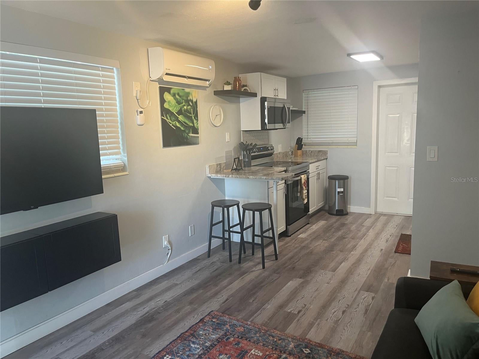115 Cleveland Ave, Largo, FL 33770 photo