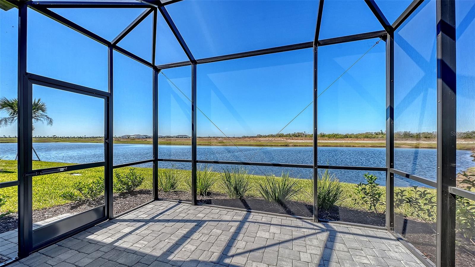 2114 Sylvester Palm Ln, Bradenton, FL 34212 photo
