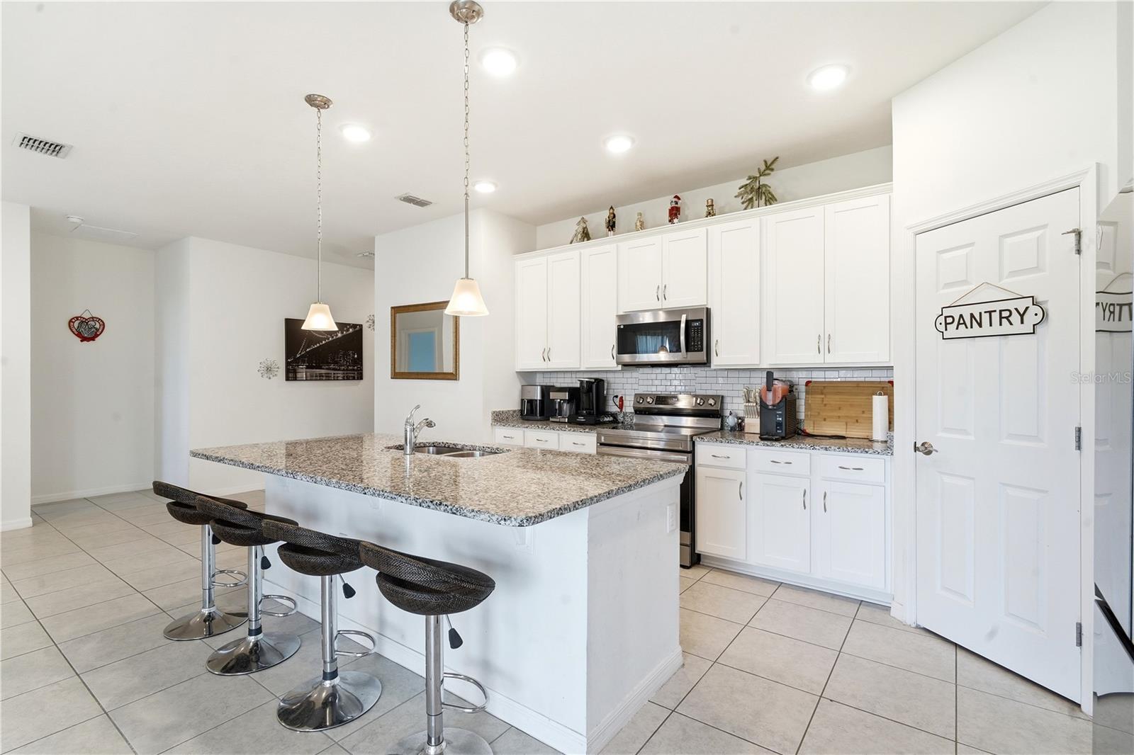 24409 Sunnys Halo Way, Sorrento, FL 32776 photo