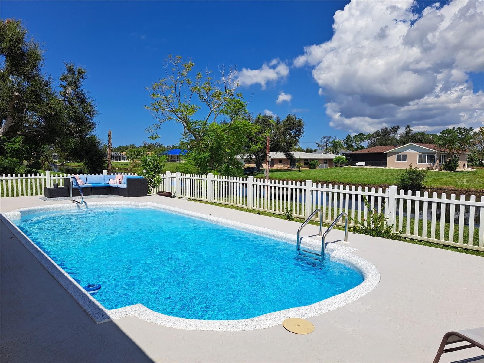 231 Caddy Rd, Rotonda West, FL 33947 photo