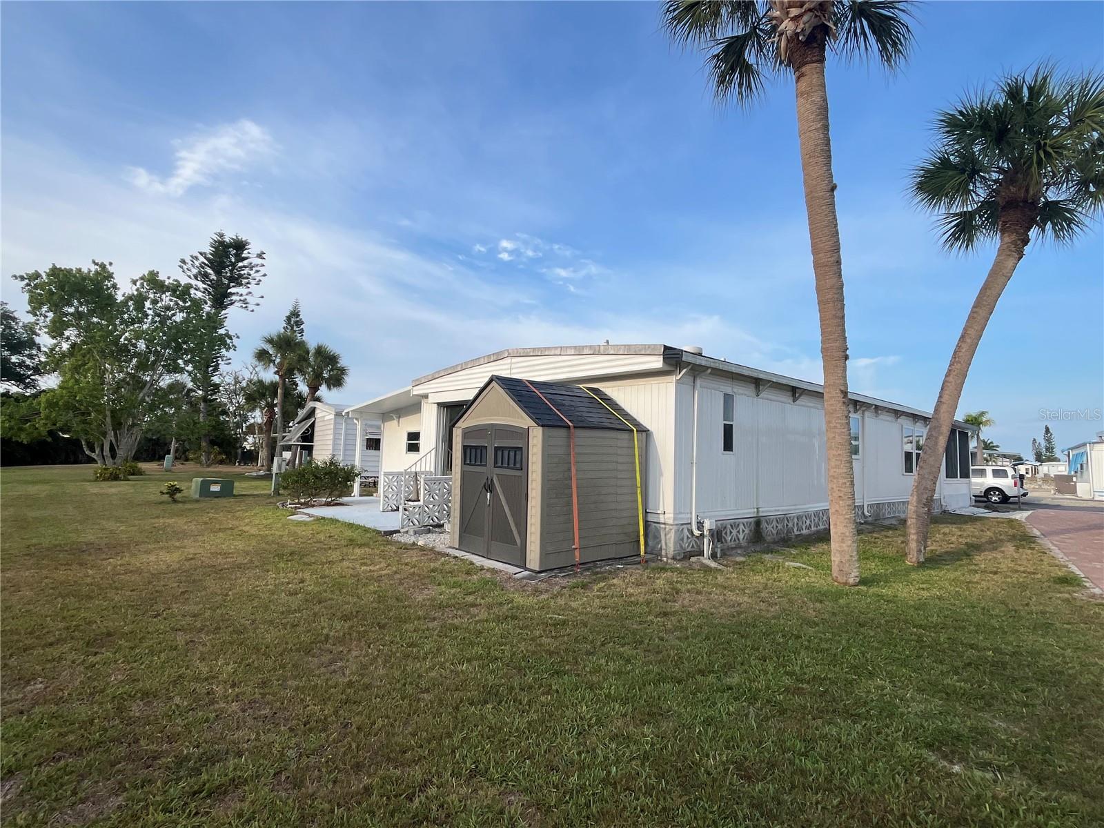 825 Jolanda Cir, Venice, FL 34285 photo