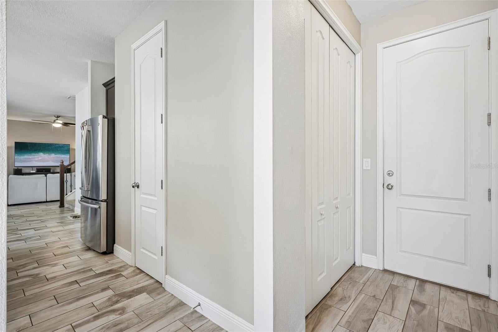 1605 Anastacia Ln, Sun City Center, FL 33573 photo