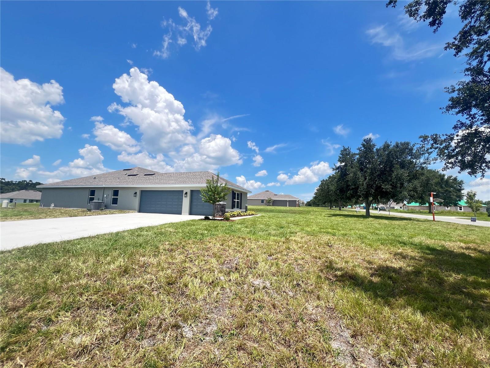 37136 Hidden Vw, Dade City, FL 33523 photo