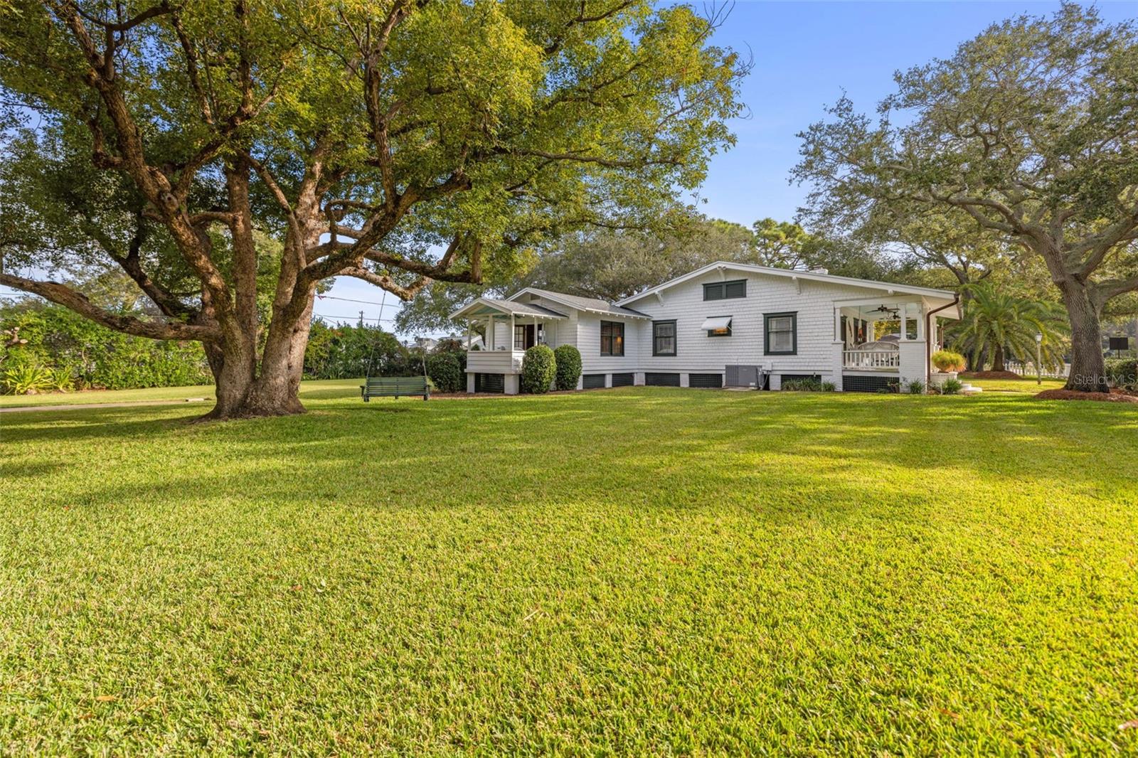 458 Scotland St, Dunedin, FL 34698 photo