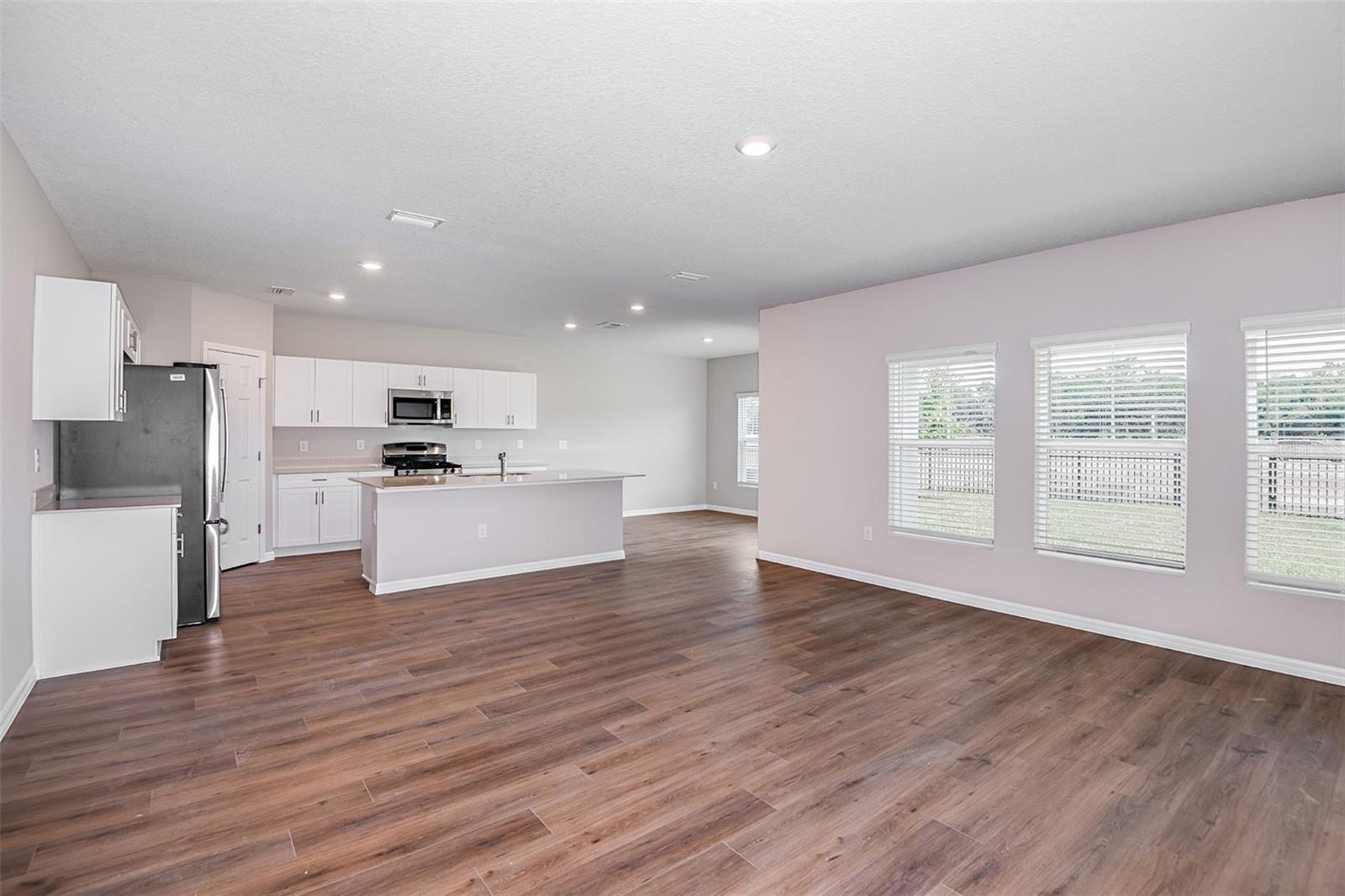 33601 Noble Creek Pl, Dade City, FL 33525 photo