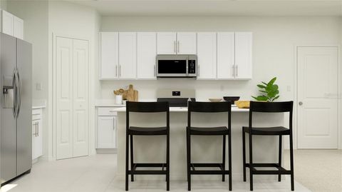 Single Family Residence in EAGLE LAKE FL 3052 TOTEM ROAD 1.jpg
