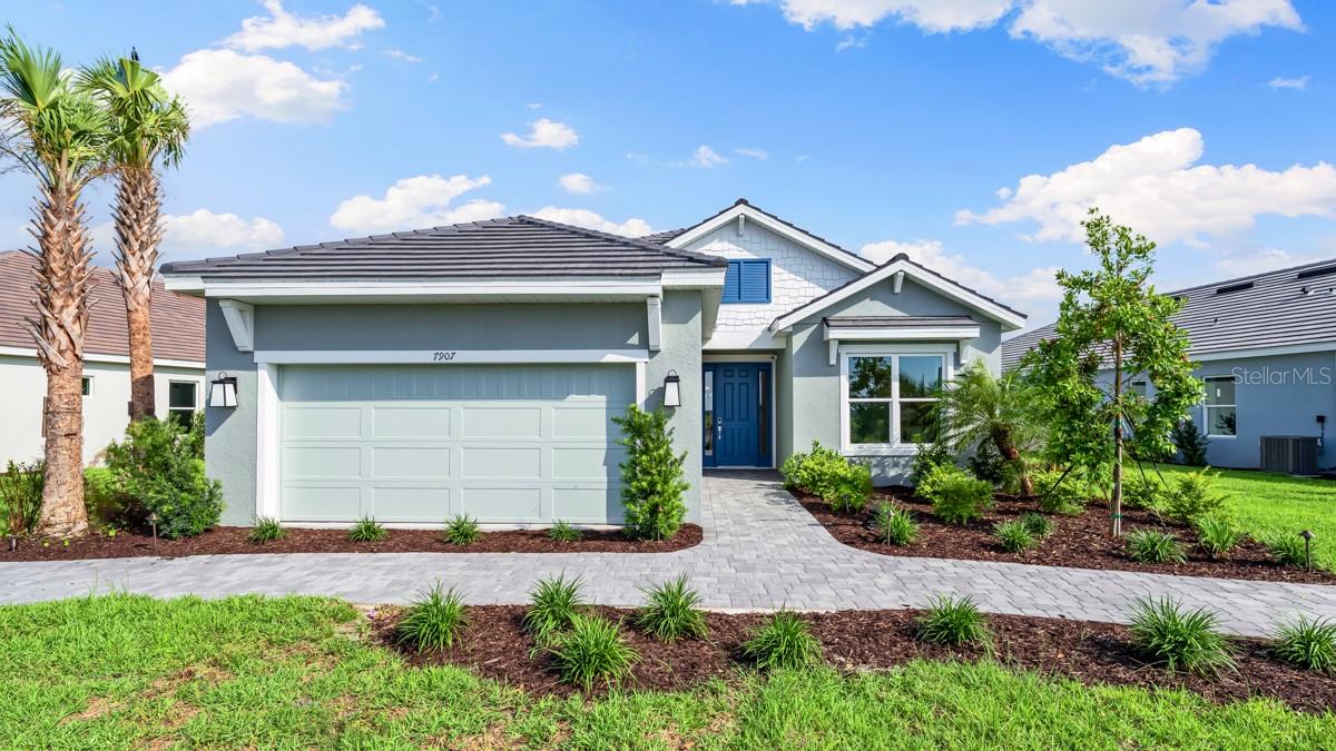 7907 Coral Sea Ln, Palmetto, FL 34221