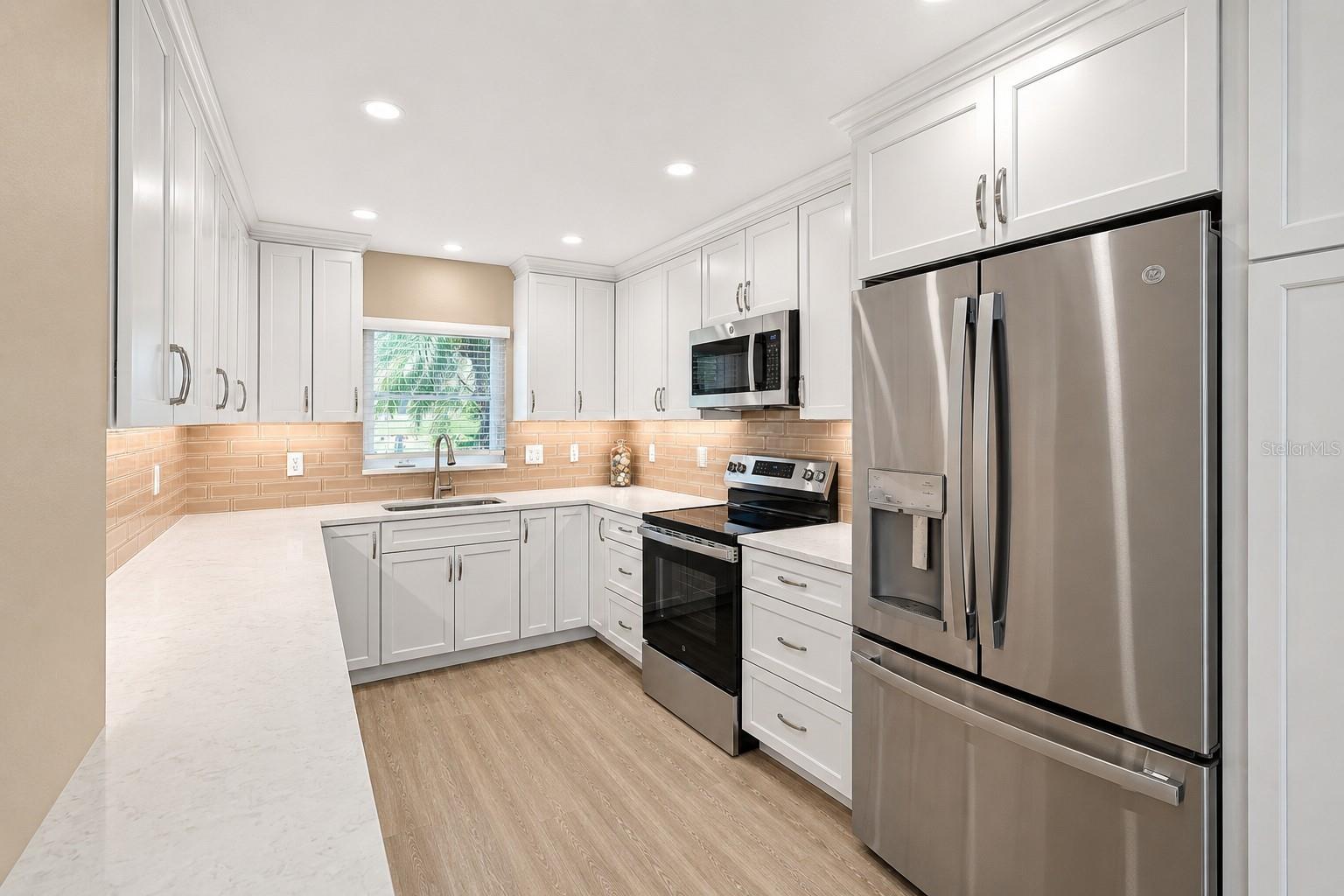4857 Independence Dr, Bradenton, FL 34210 photo