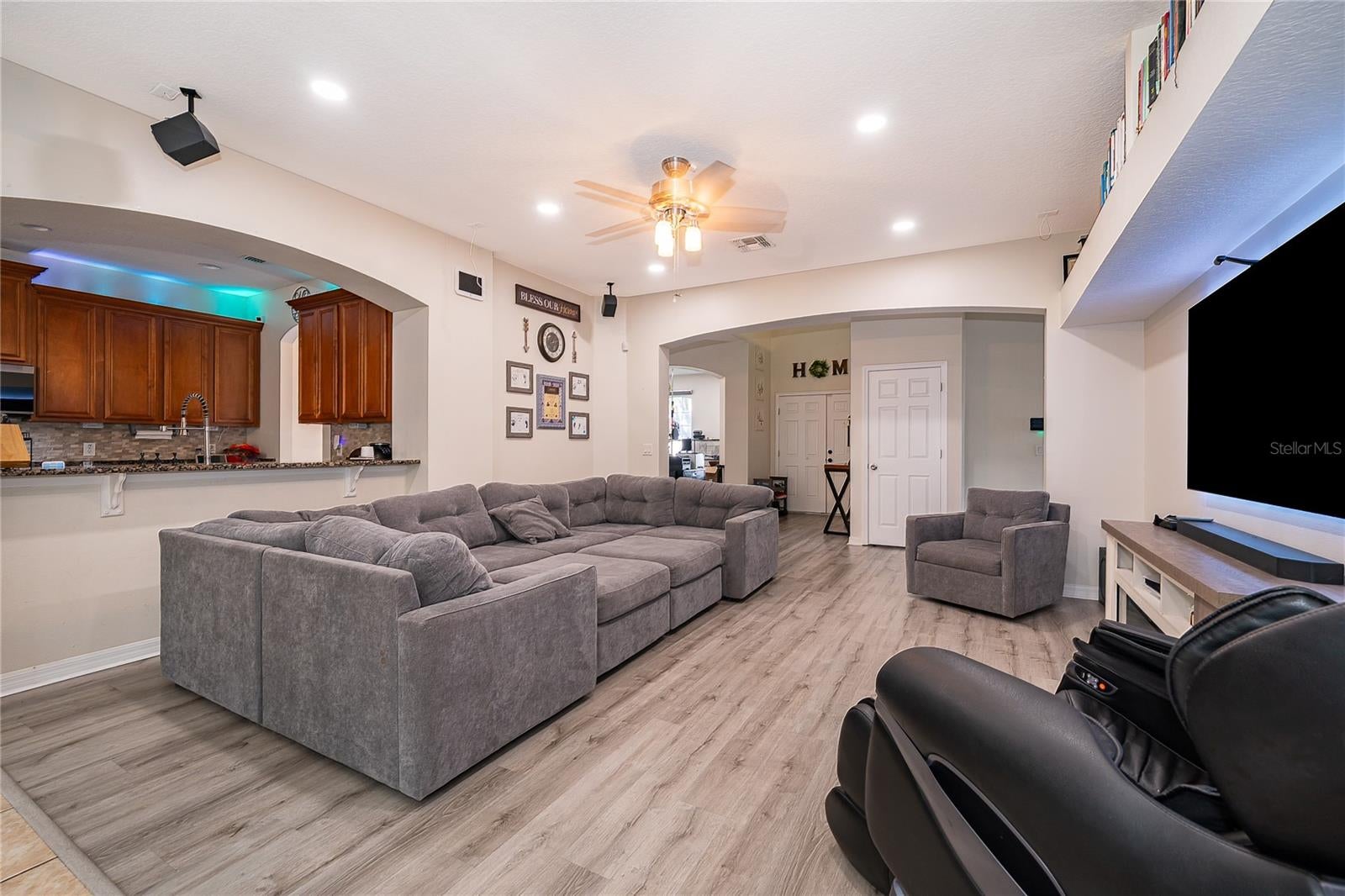 9808 Bennington Chase Dr, Orlando, FL 32829 photo