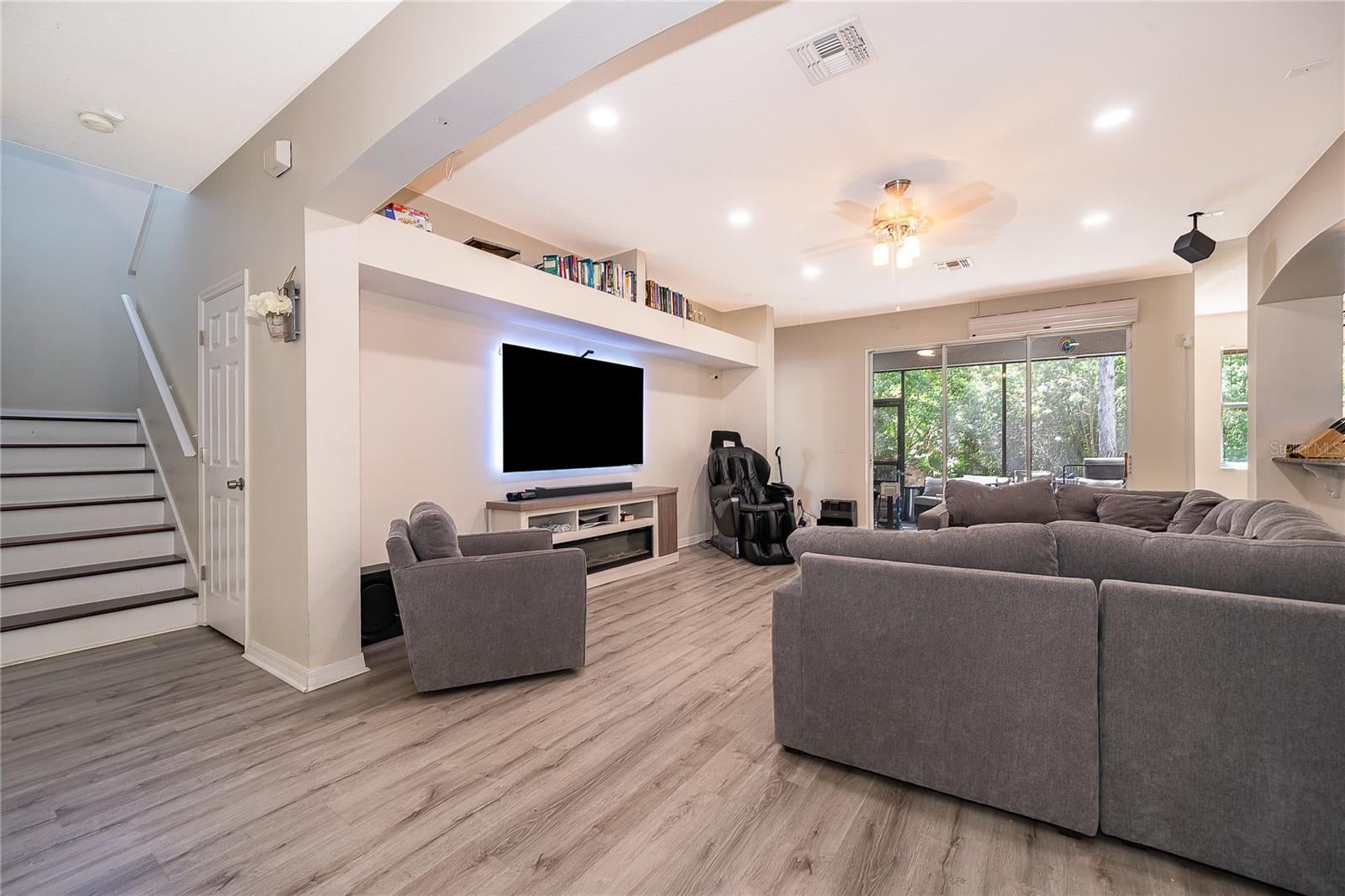 9808 Bennington Chase Dr, Orlando, FL 32829 photo