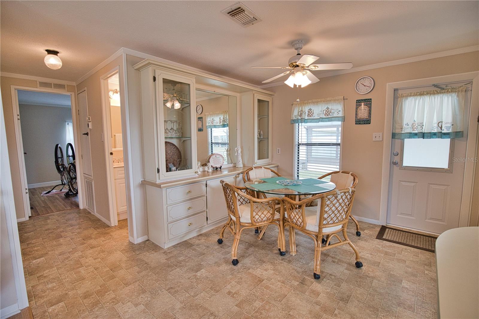632 La Jolla Cir, North Port, FL 34287 photo