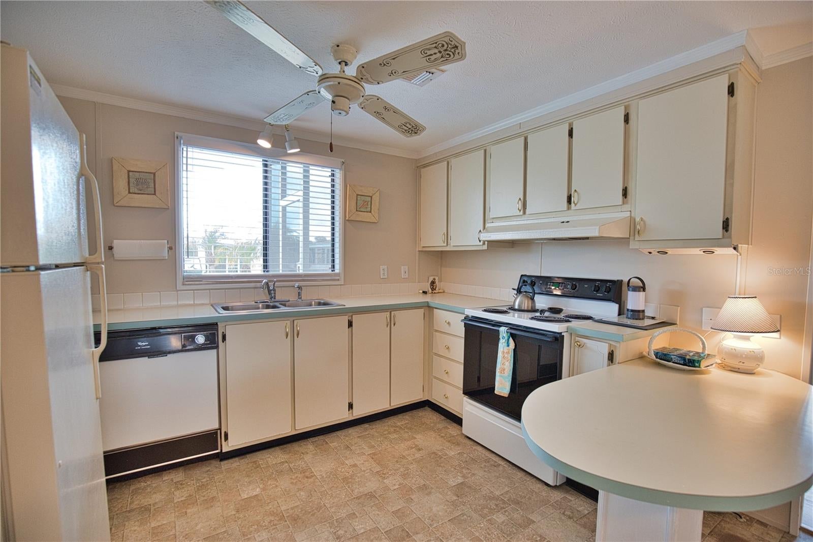 632 La Jolla Cir, North Port, FL 34287 photo