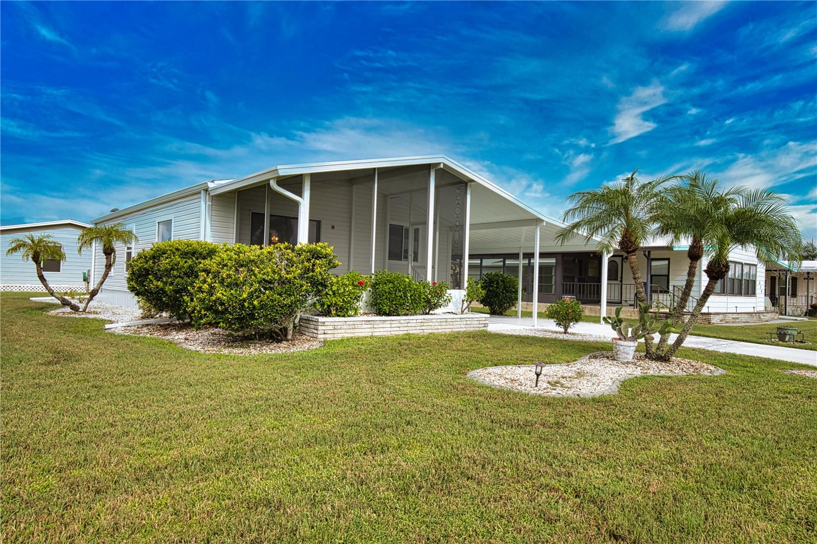 632 La Jolla Cir, North Port, FL 34287 photo