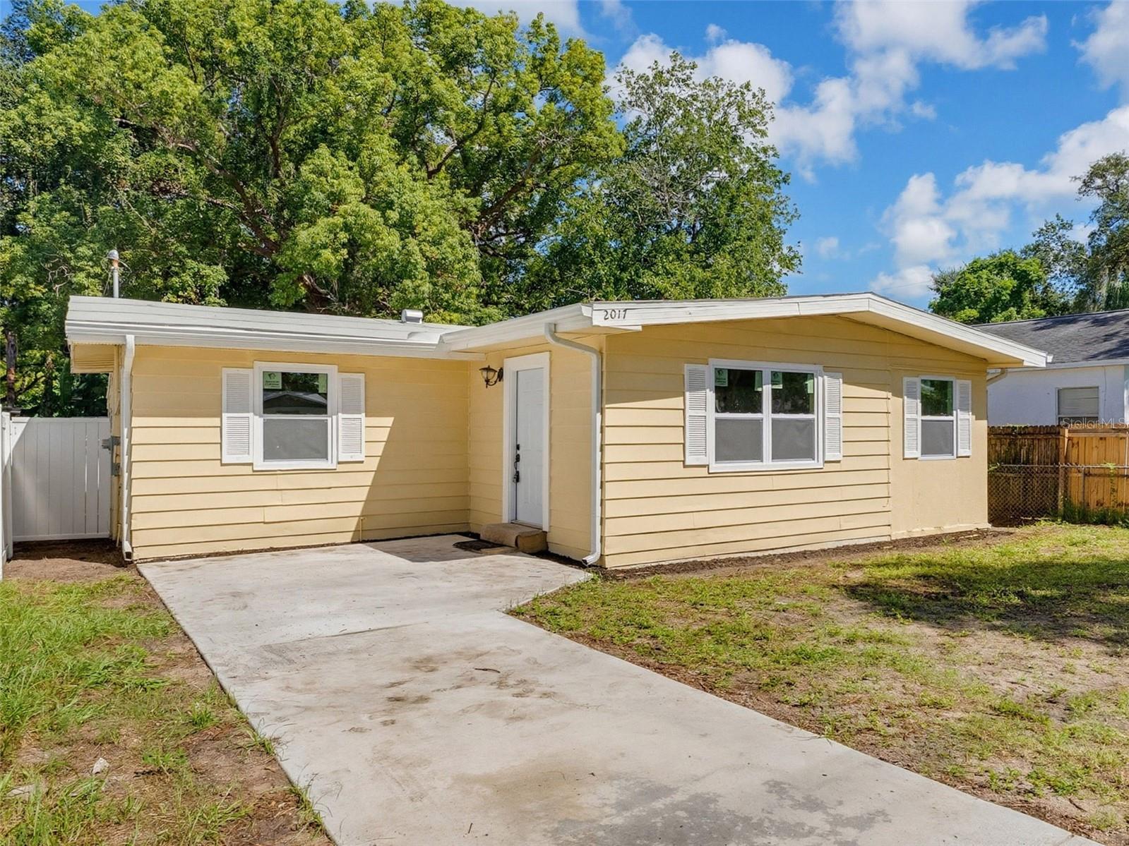 2017 Betty Ln, Clearwater, FL 33755