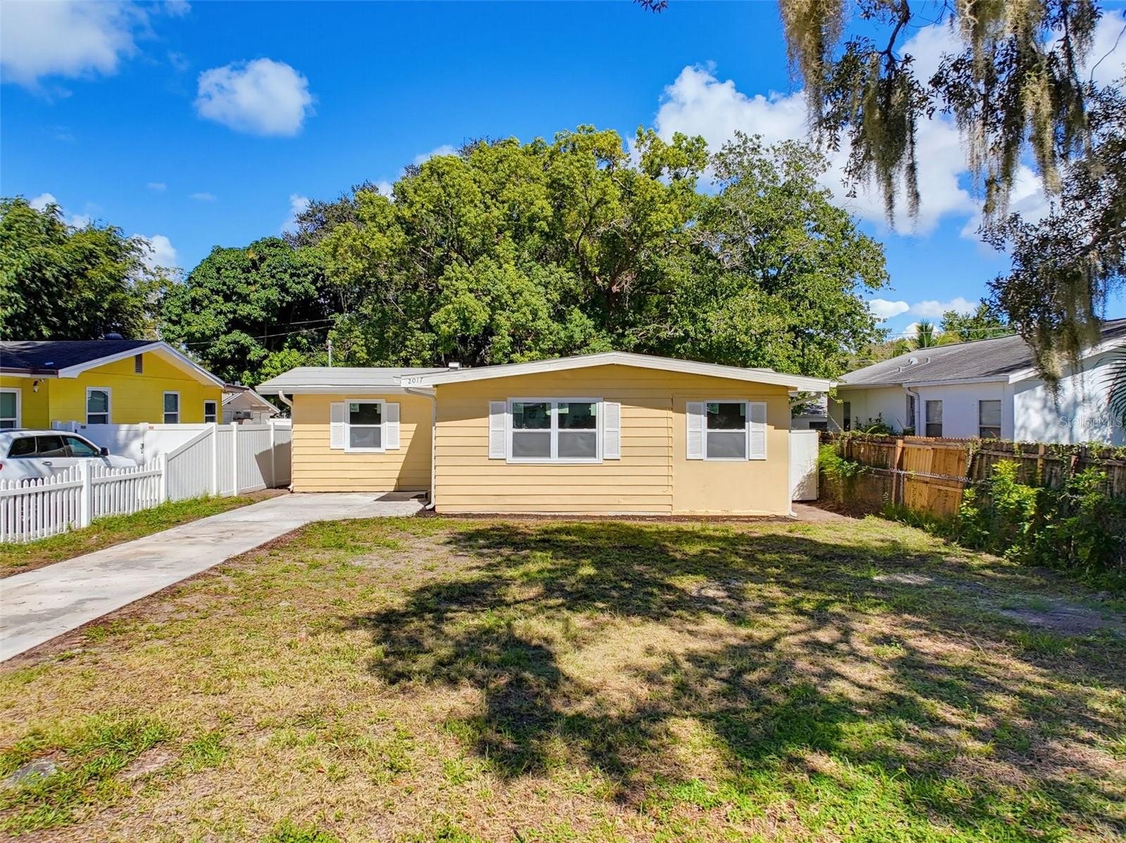 2017 N Betty Ln, Clearwater, FL 33755 photo