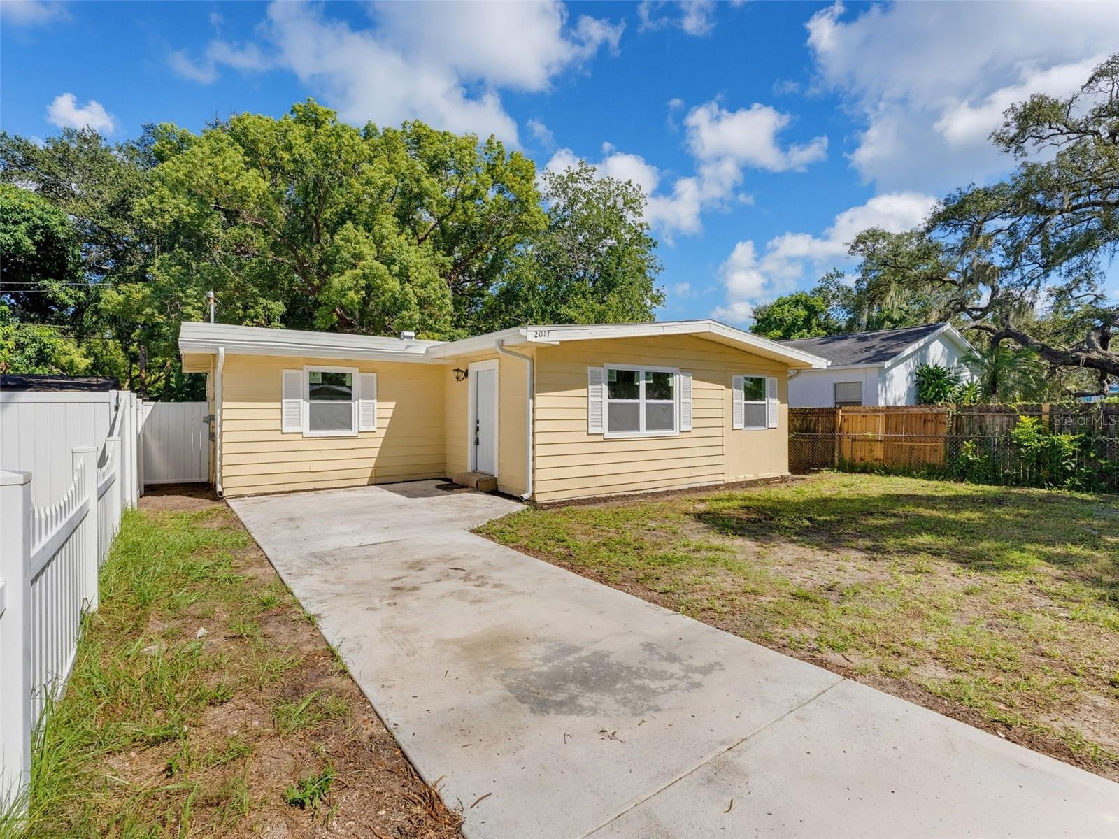 2017 N Betty Ln, Clearwater, FL 33755 photo