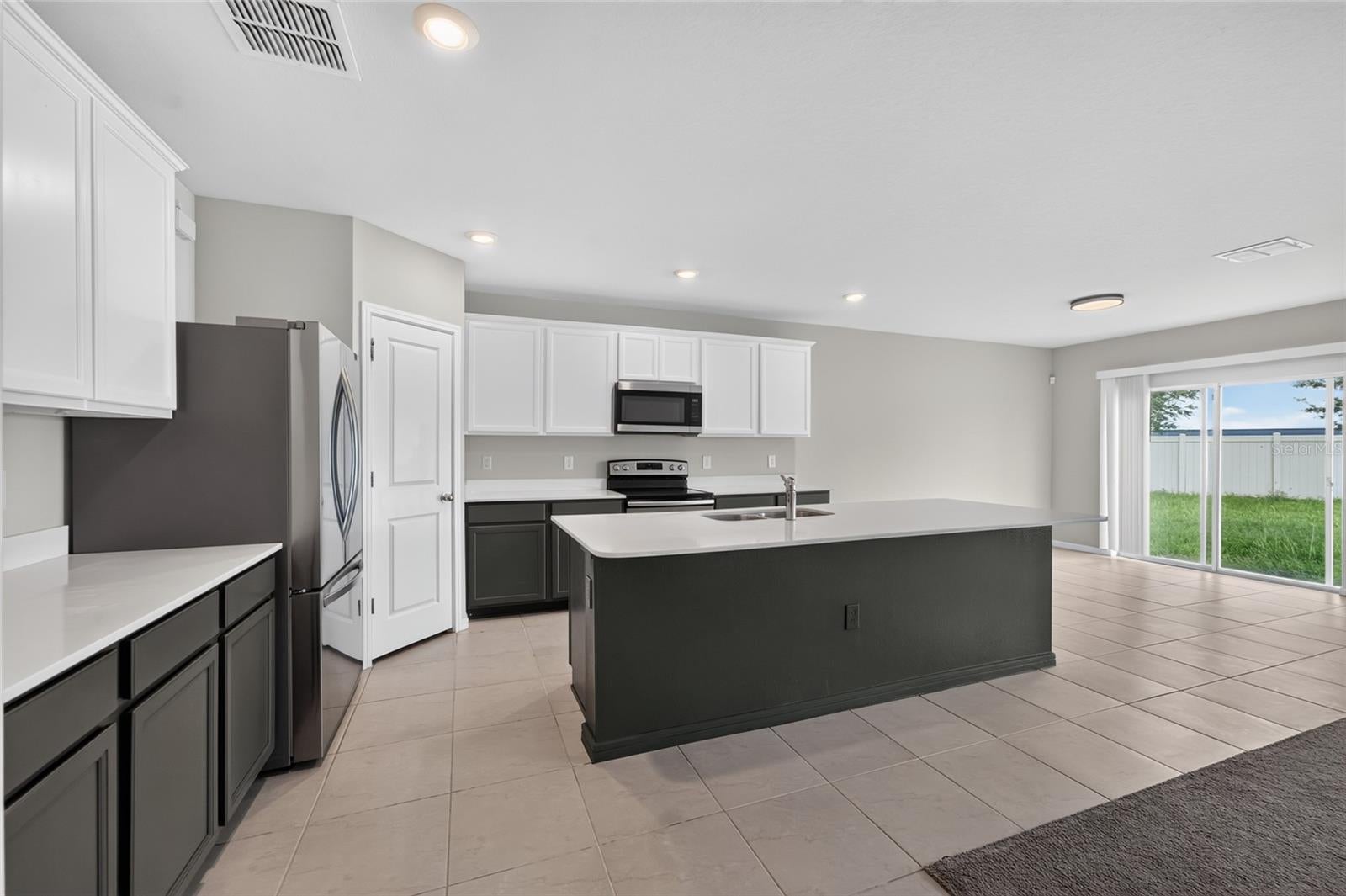 6708 Devlin Ln, Wesley Chapel, FL 33545 photo