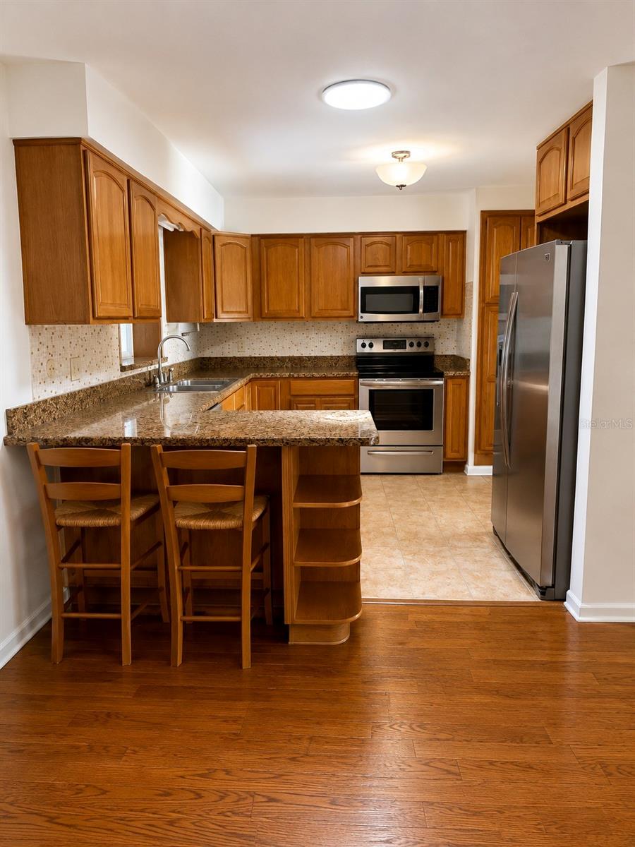 11102 28 St, Tampa, FL 33612 photo
