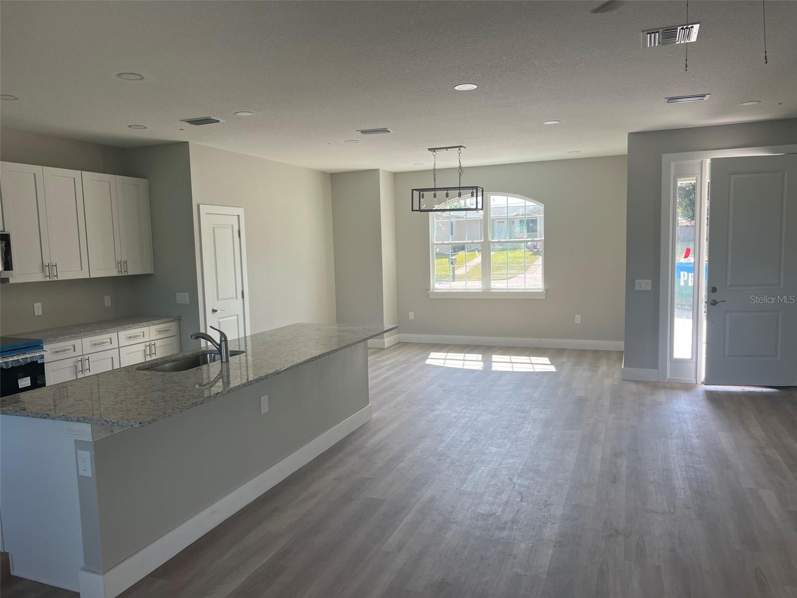 1355 W Hartley Cir, Deltona, FL 32725 photo