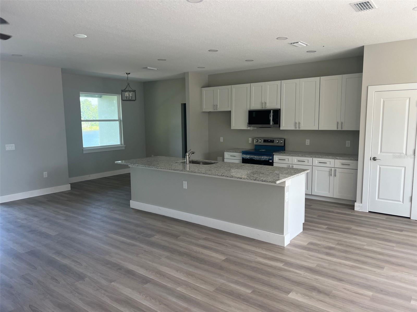 1355 W Hartley Cir, Deltona, FL 32725 photo