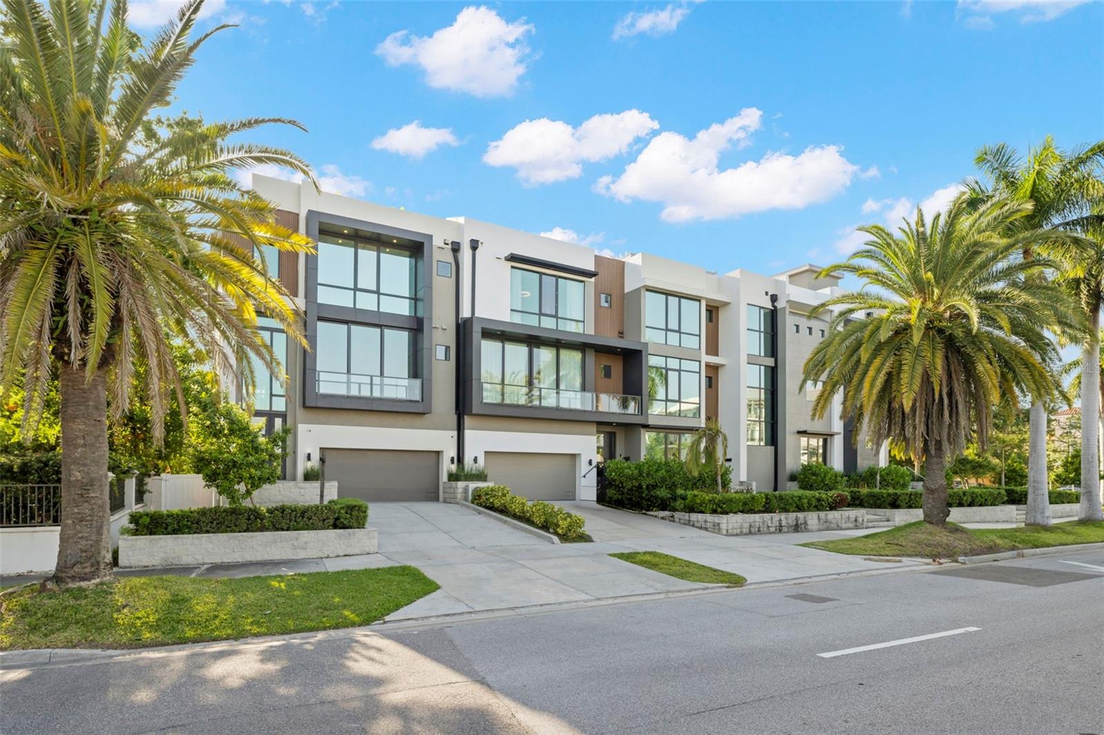 98 W Davis Blvd, Tampa, FL 33606 photo
