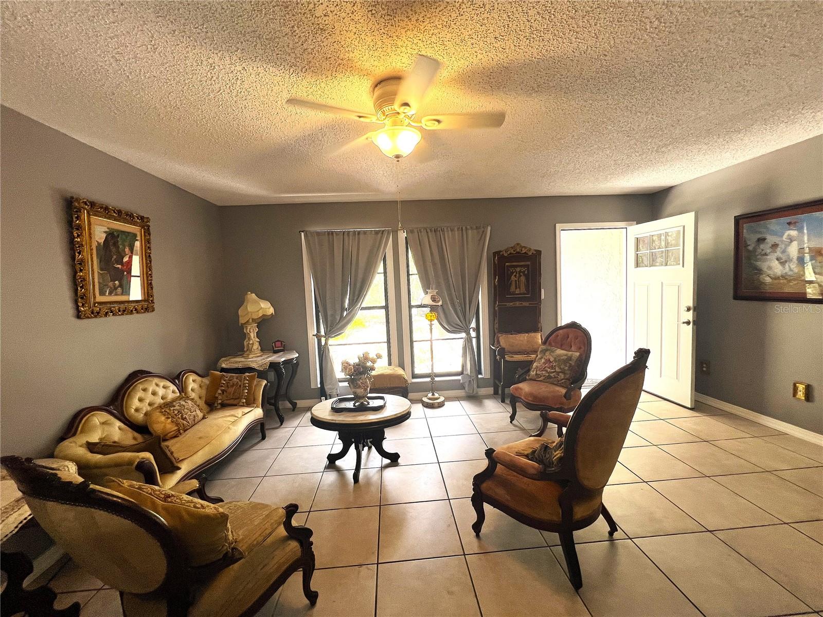 220 NE 11 St, Crystal River, FL 34428 photo