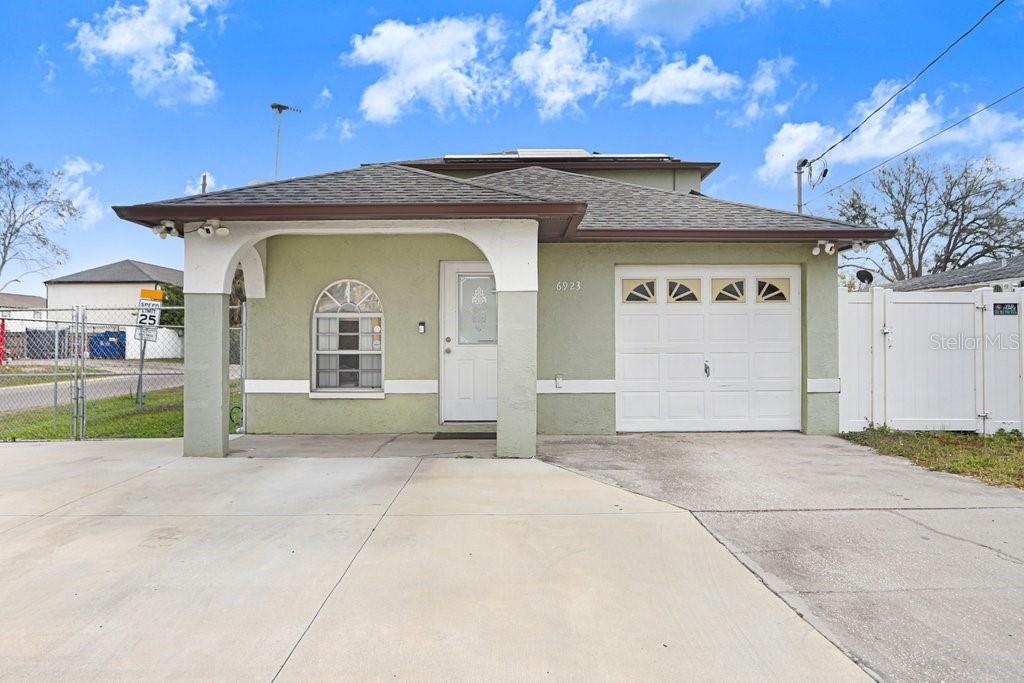 6923 Himes Ave, Tampa, FL 33614