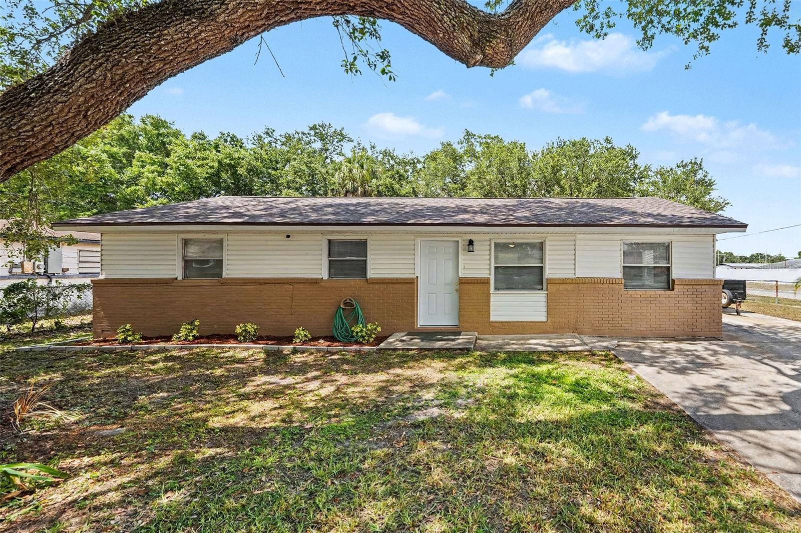 7924 Bahia Ave, Tampa, FL 33619 photo