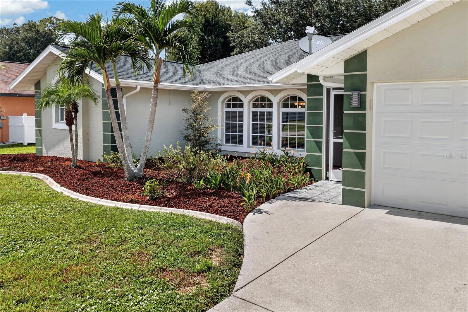 86 Santarem Cir, Punta Gorda, FL 33983 photo