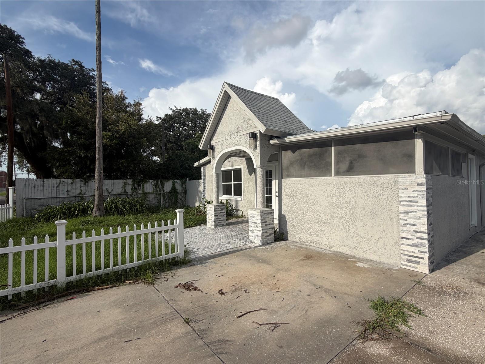 5103 N 30 St, Tampa, FL 33610 photo