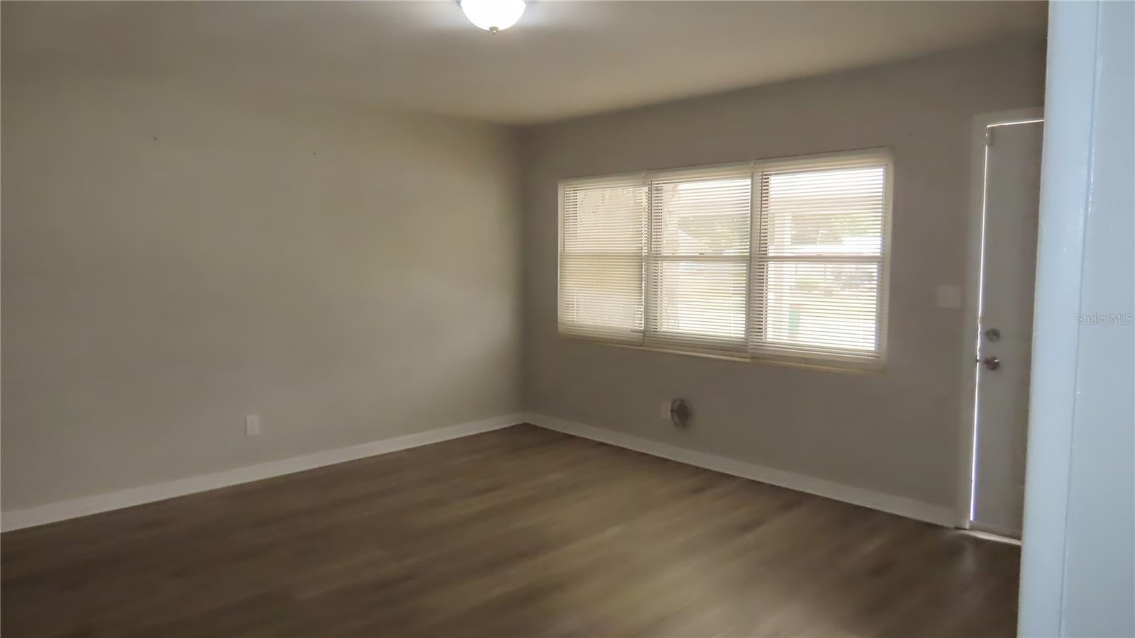 12208 105 St, Largo, FL 33773 photo