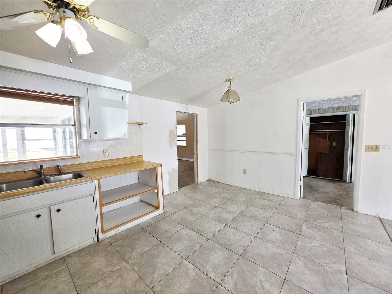 4037 Las Vegas Dr, New Port Richey, FL 34653 photo