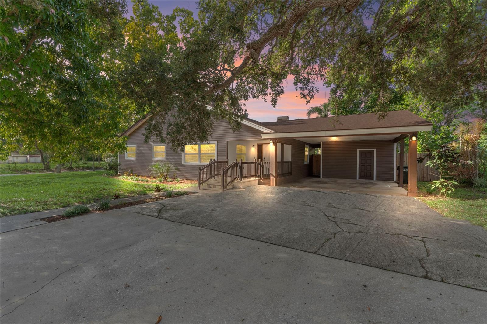 1127 Wyatt St, Clearwater, FL 33756