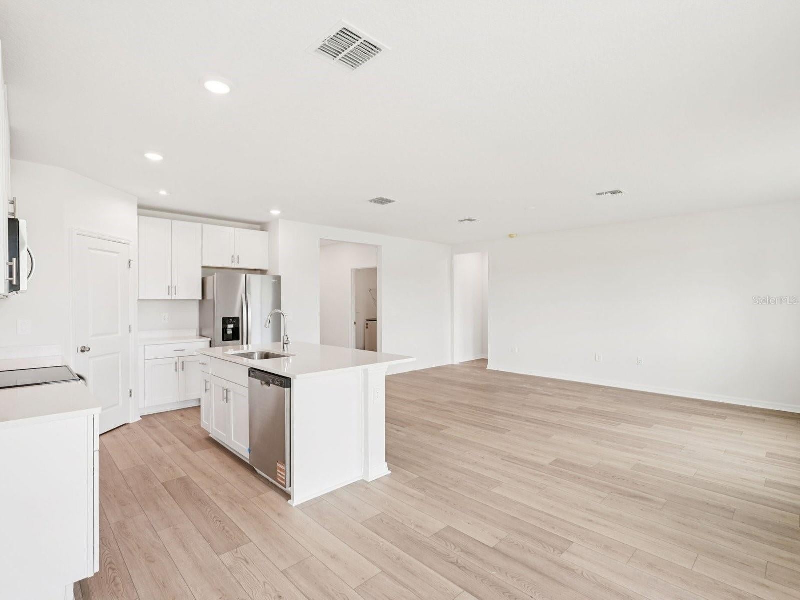 121 Sycamore Fold St, Nokomis, FL 34275 photo