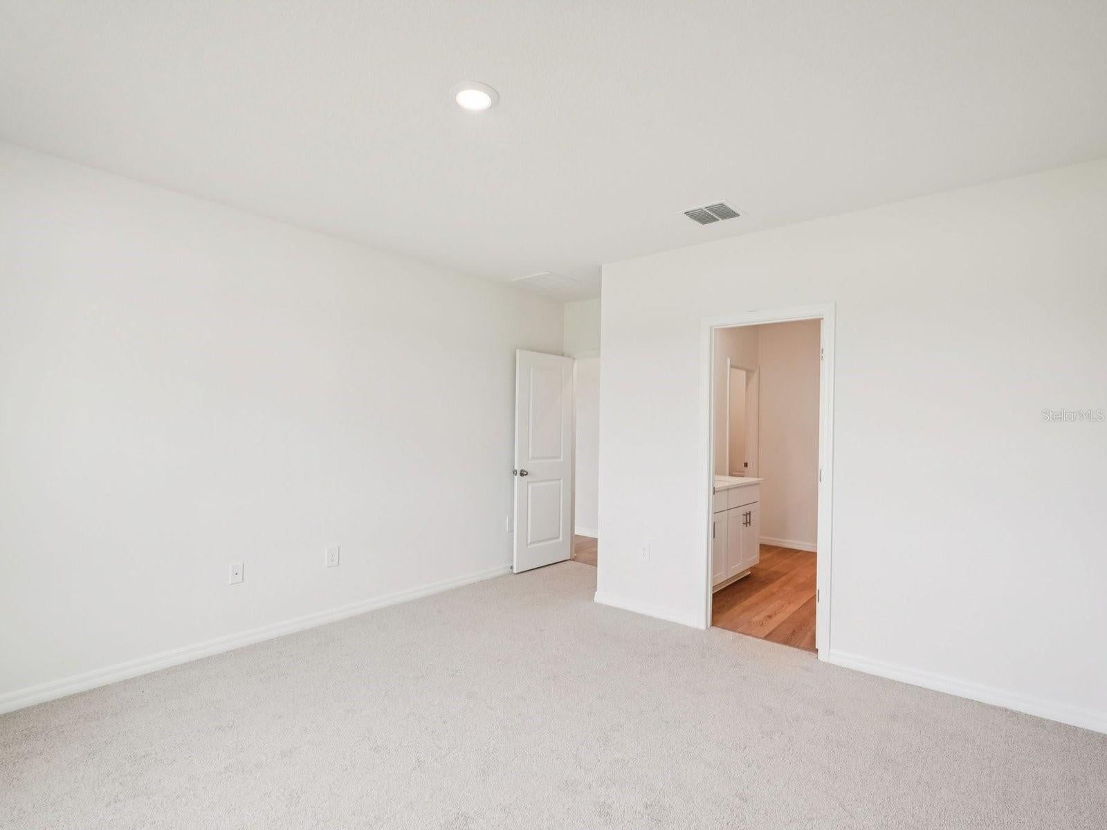 121 Sycamore Fold St, Nokomis, FL 34275 photo