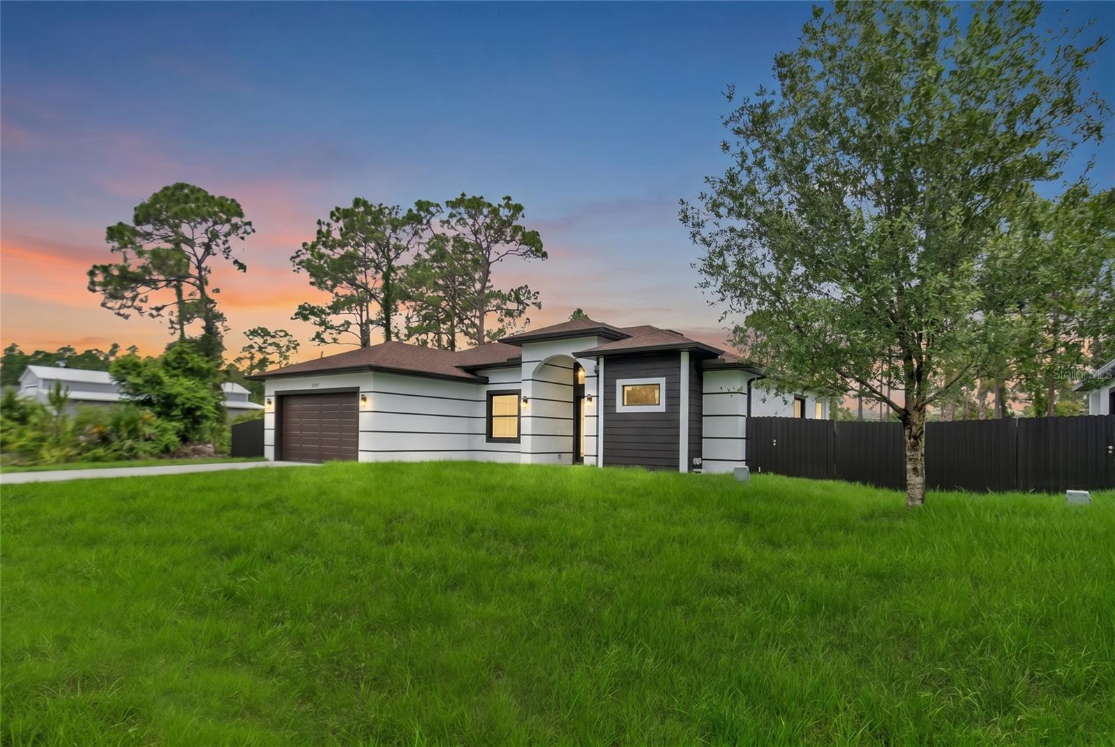 1047 Merry St, Lehigh Acres, FL 33974