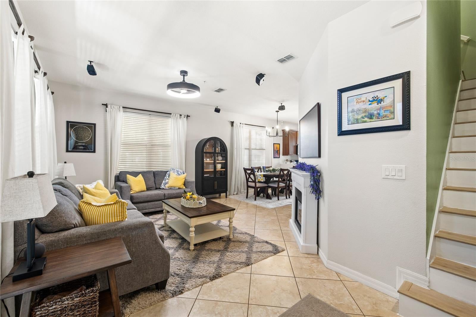 7951 Northlake Pkwy, Orlando, FL 32827 photo