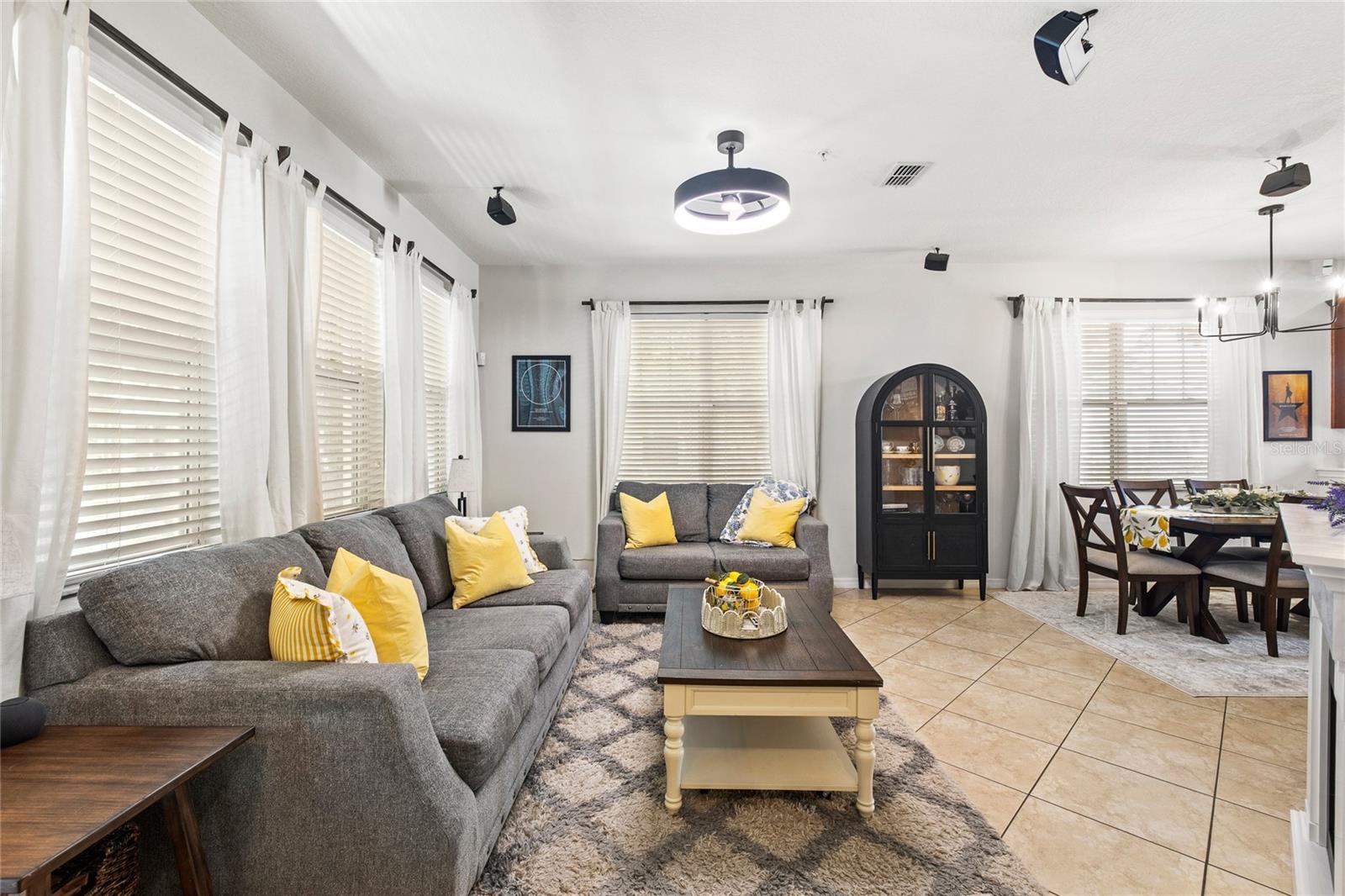 7951 Northlake Pkwy, Orlando, FL 32827 photo