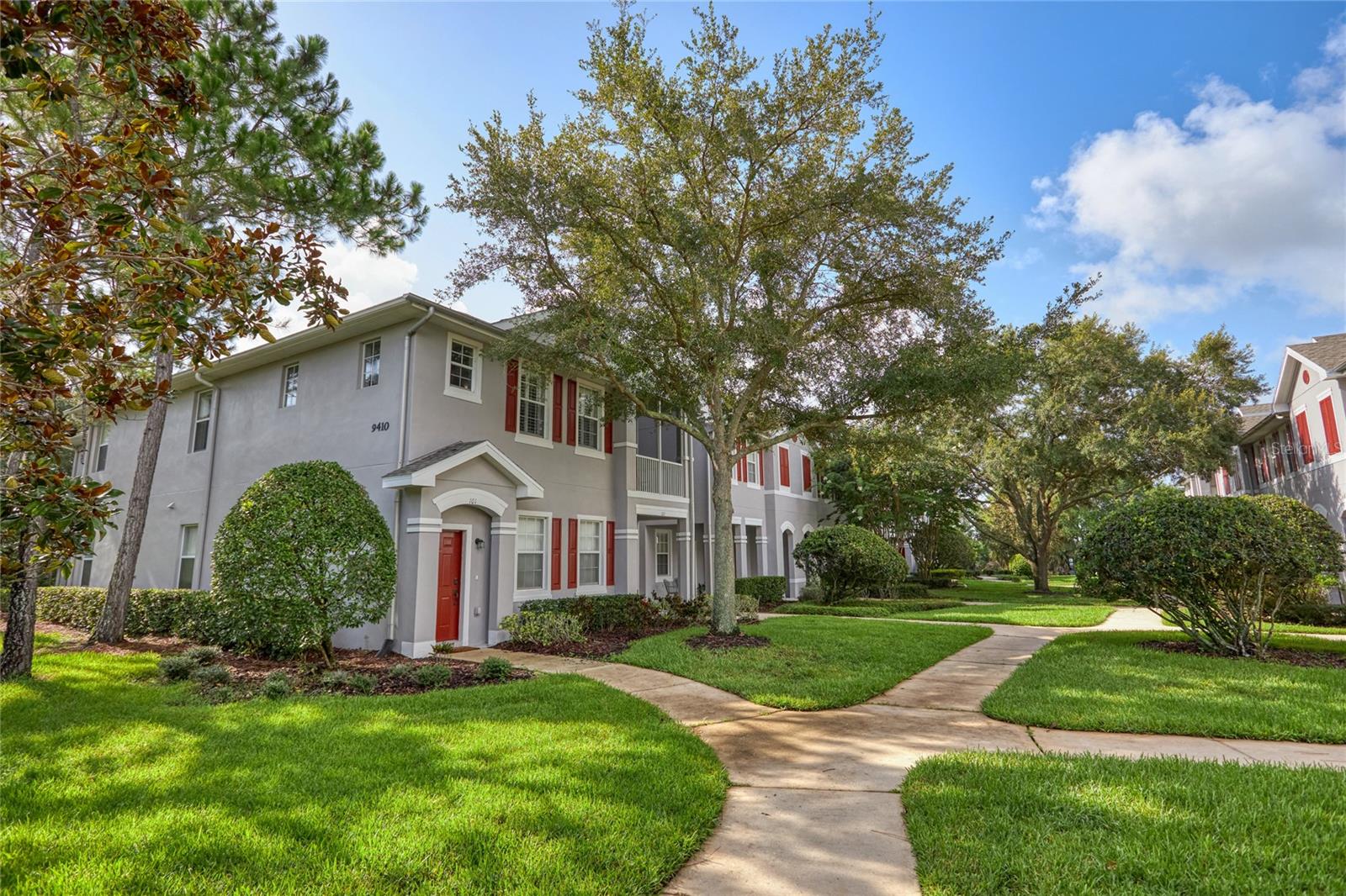9410 Georgian Park Ln, Tampa, FL 33626