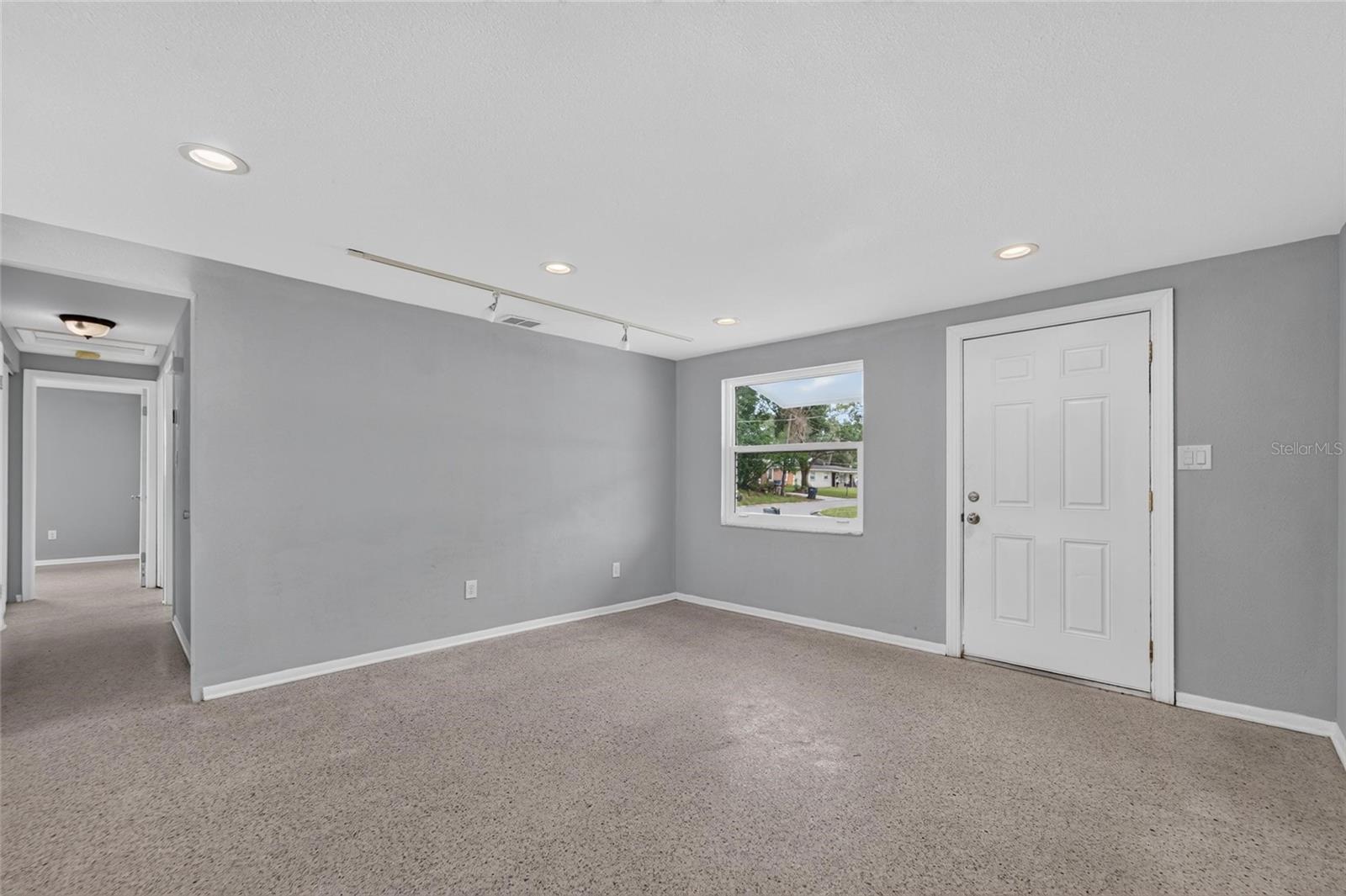 506 Shamrock Rd, Brandon, FL 33511 photo