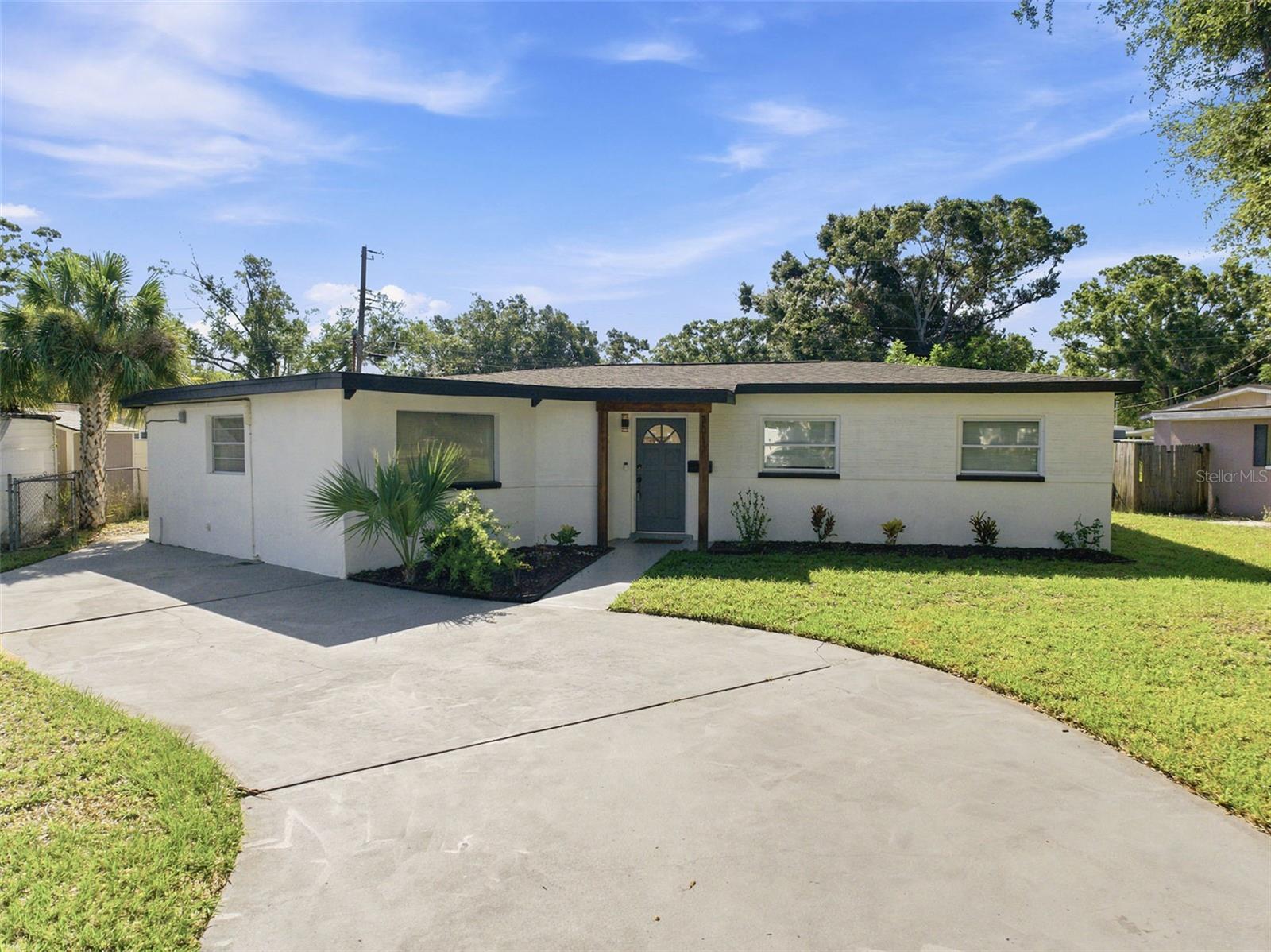 7017 20 St, Saint Petersburg, FL 33702